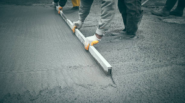 Best Residential Concrete Services  in Greenfield, WI